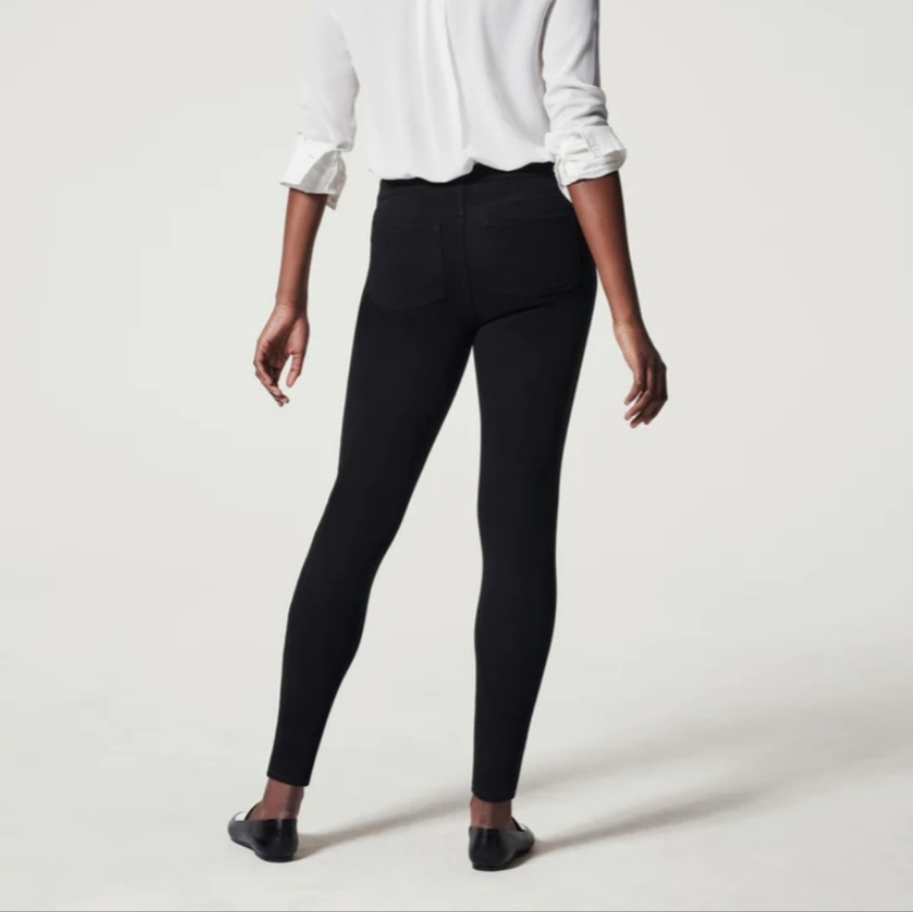 SPANX Jeanish Ankle Leggings